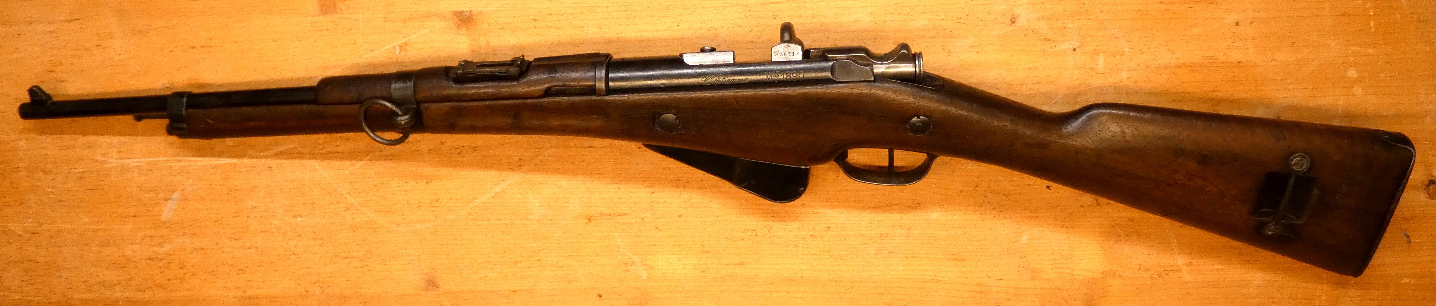 présentation d'une carabine Mle 1890 transformée 1916 23